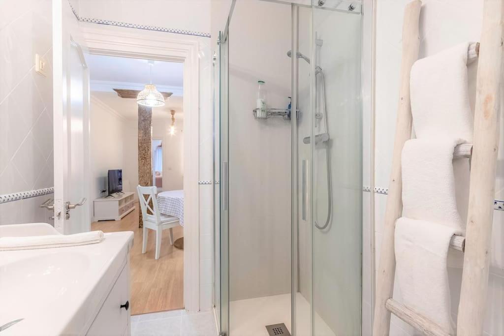דירות בילבאו Piso Diseno Deluxe Casco Viejo Entrada Autonoma Y Ascensor מראה חיצוני תמונה